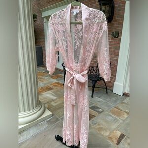 Night gown and peignoir set